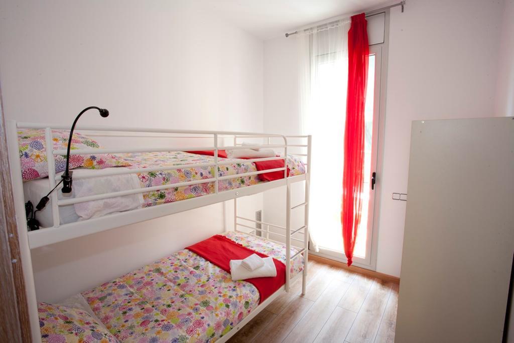 Хостел Coroleu House Барселона Номер фото