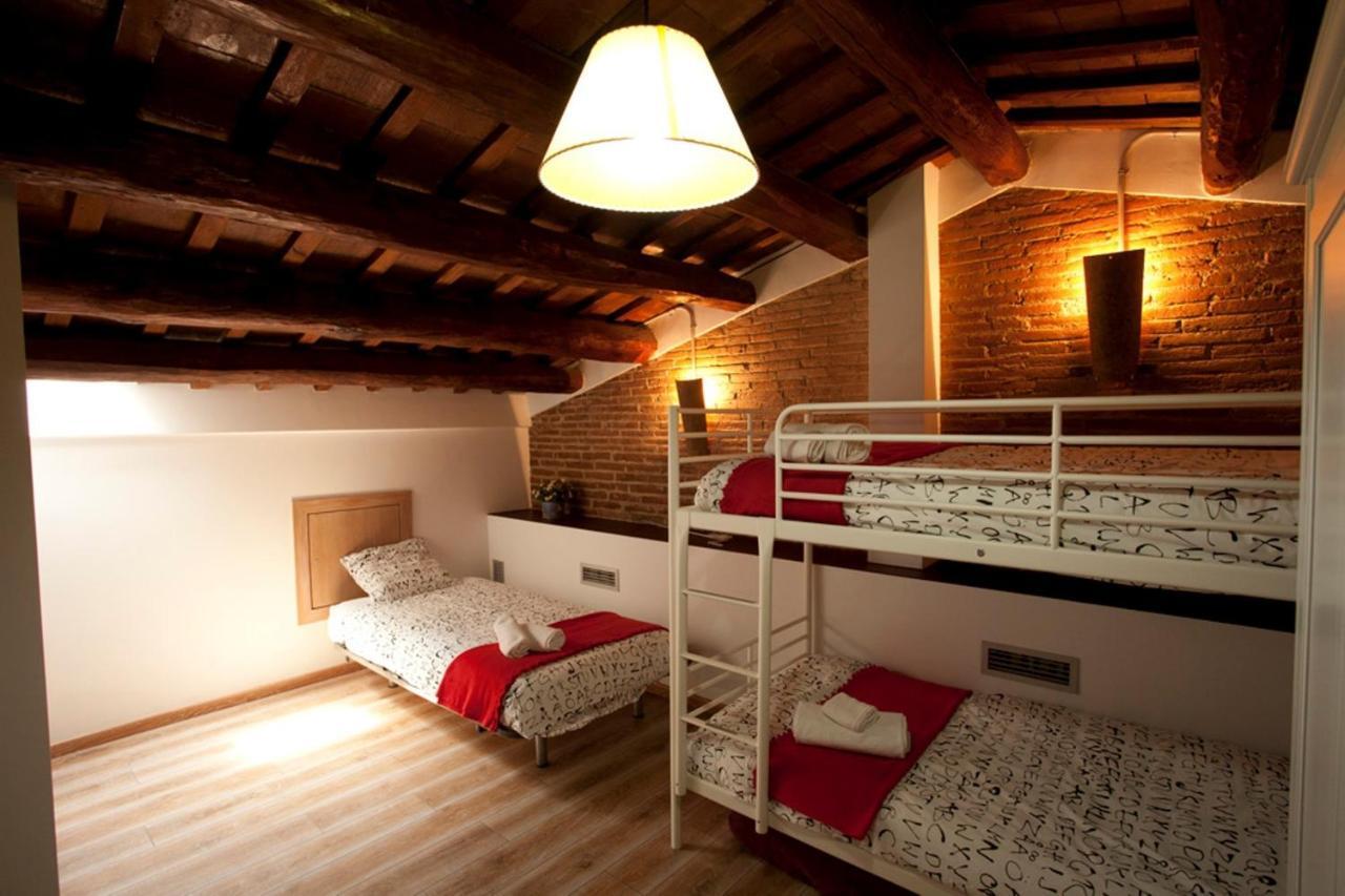 Хостел Coroleu House Барселона Номер фото