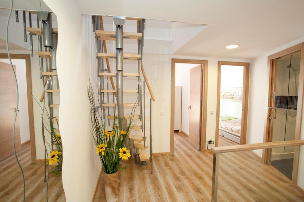 Хостел Coroleu House Барселона Экстерьер фото